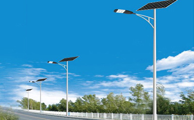 农村道路装克拉玛依太阳能路灯选多大瓦数实测