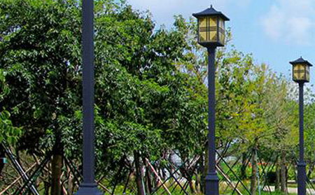 太阳能克拉玛依庭院灯价格为何差三倍？关键看这几点